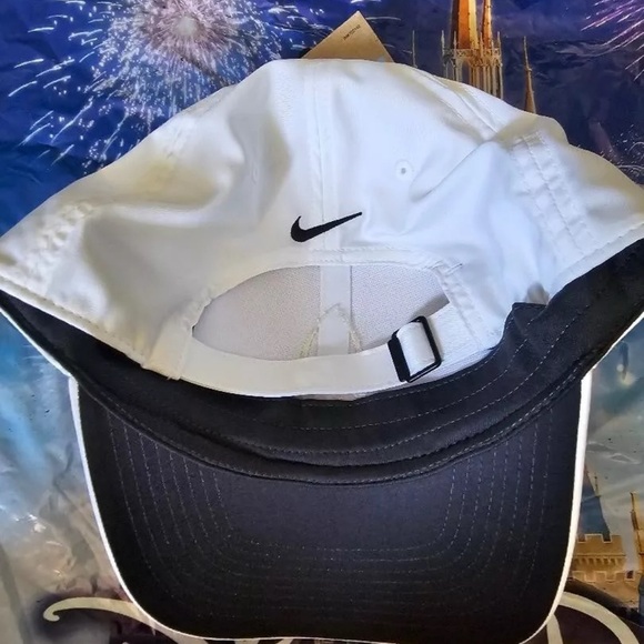 Nike Disney Aulani WHITE Hat - Picture 2 of 2